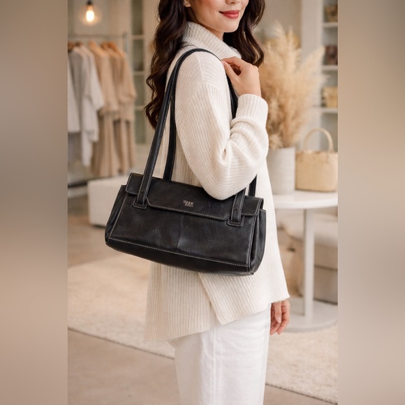 The Sak Handbags - The Sak Elliott Lucca Black Leather Shoulder Bag Stitching Classic Purse